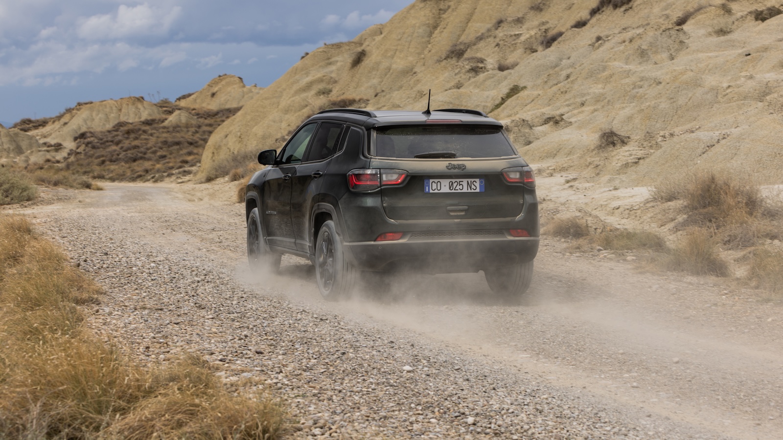 Jeep Compass 4xe Plug-in Hybrid: Τετρακίνηση, επιδόσεις & όφελος €10.000